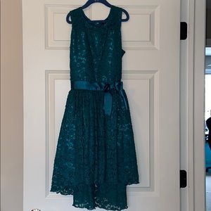 Holiday dress for tweens and teens